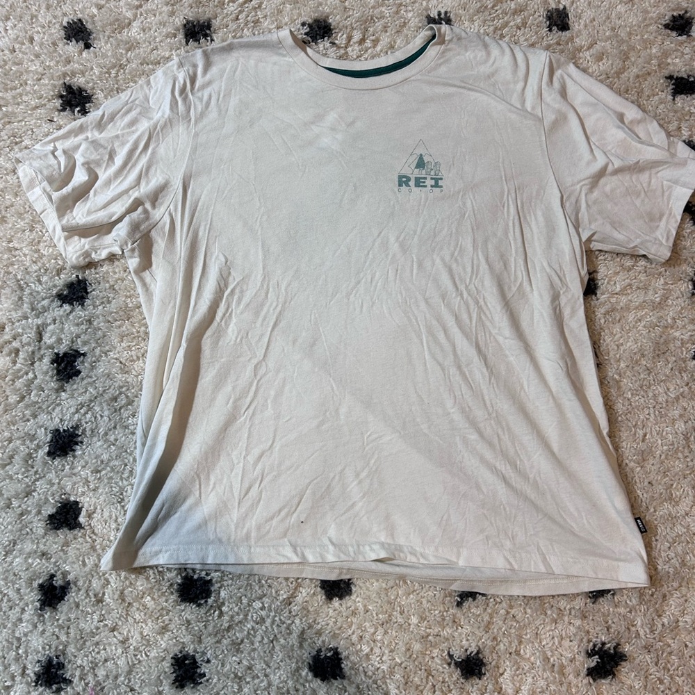 REI Unisex Off-White Tee with Green Logo